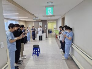 서울퍼스트병원 병동 찬양 진행